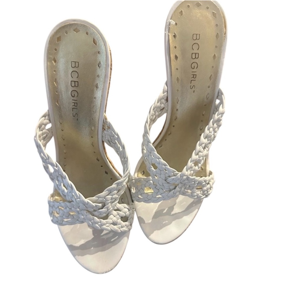 BCBGirls shoes heels pre-owned 6 1/2 marking
